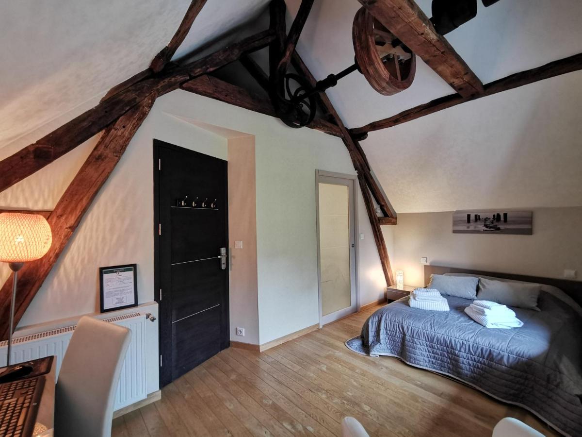Le Petit Moulin Bed and Breakfast Faverelles Exteriör bild