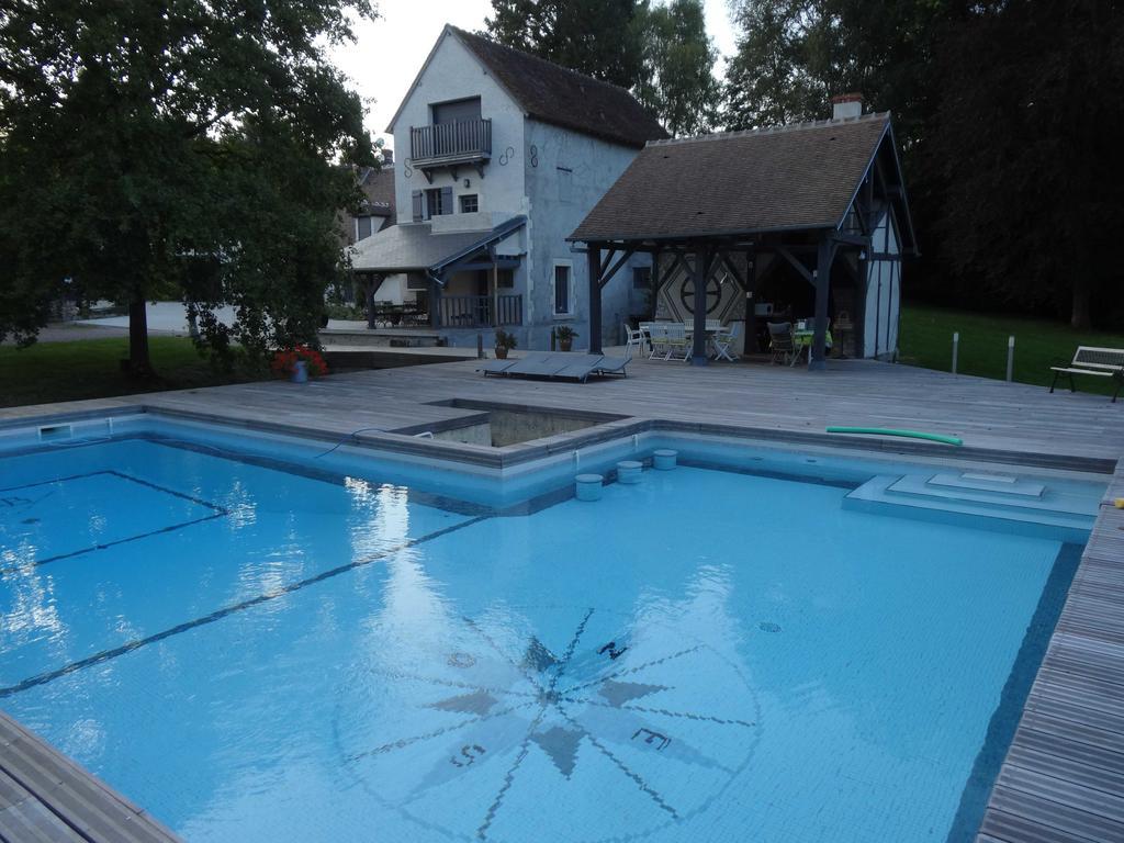 Le Petit Moulin Bed and Breakfast Faverelles Exteriör bild