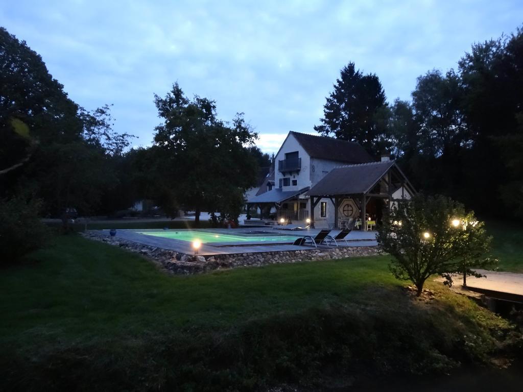 Le Petit Moulin Bed and Breakfast Faverelles Exteriör bild