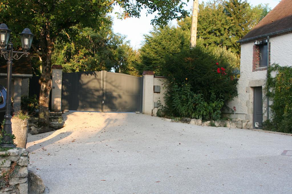 Le Petit Moulin Bed and Breakfast Faverelles Exteriör bild