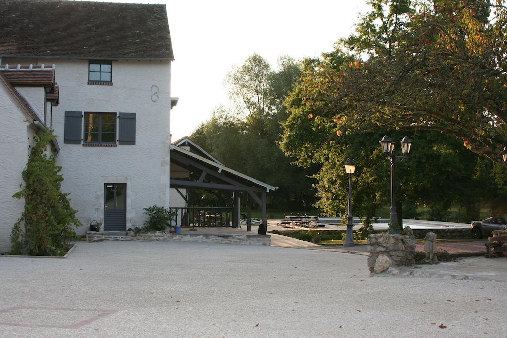 Le Petit Moulin Bed and Breakfast Faverelles Exteriör bild